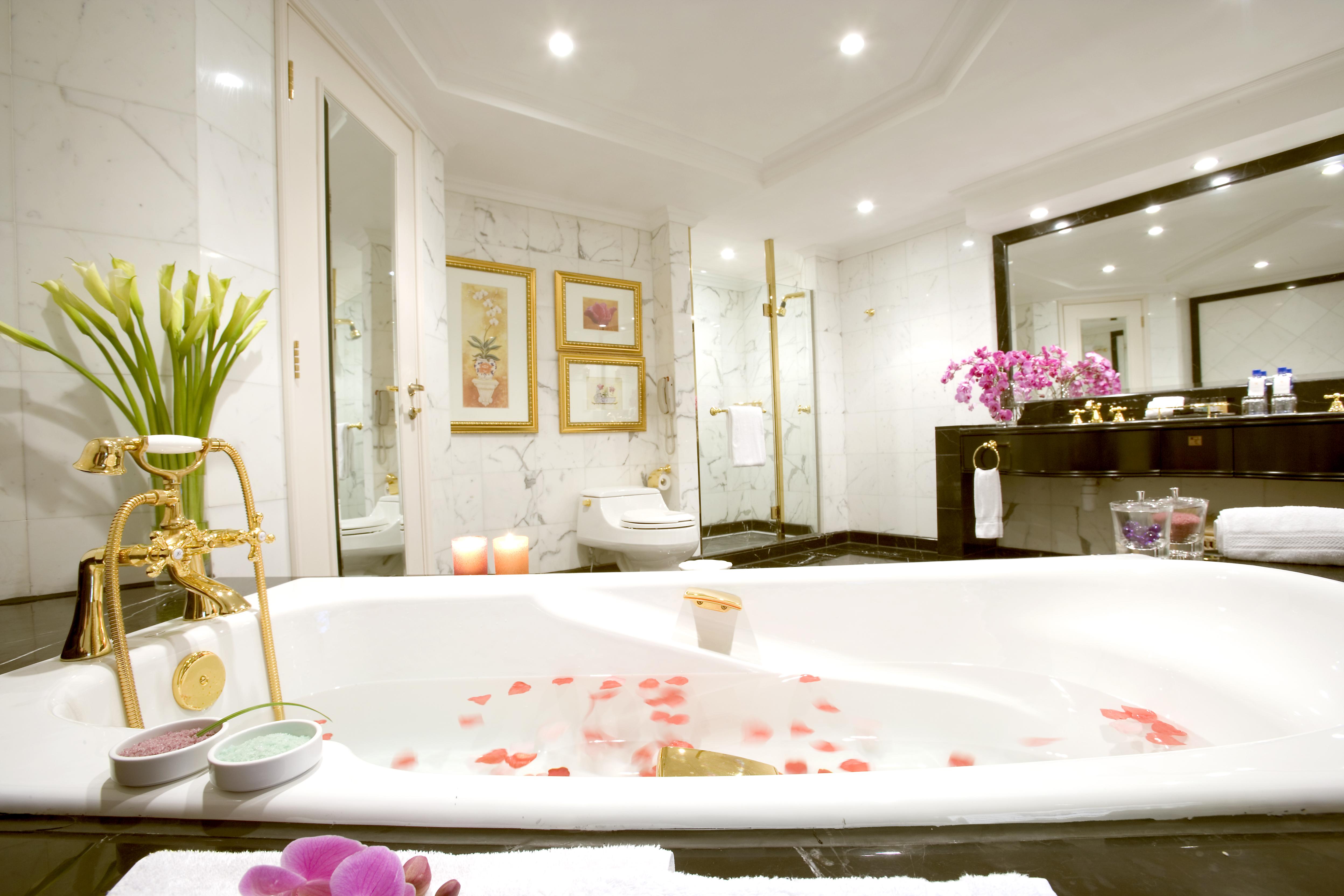New Orient Landmark Hotel Macau Exterior foto A bathroom