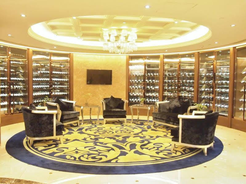 New Orient Landmark Hotel Macau Exterior foto The lobby of the hotel