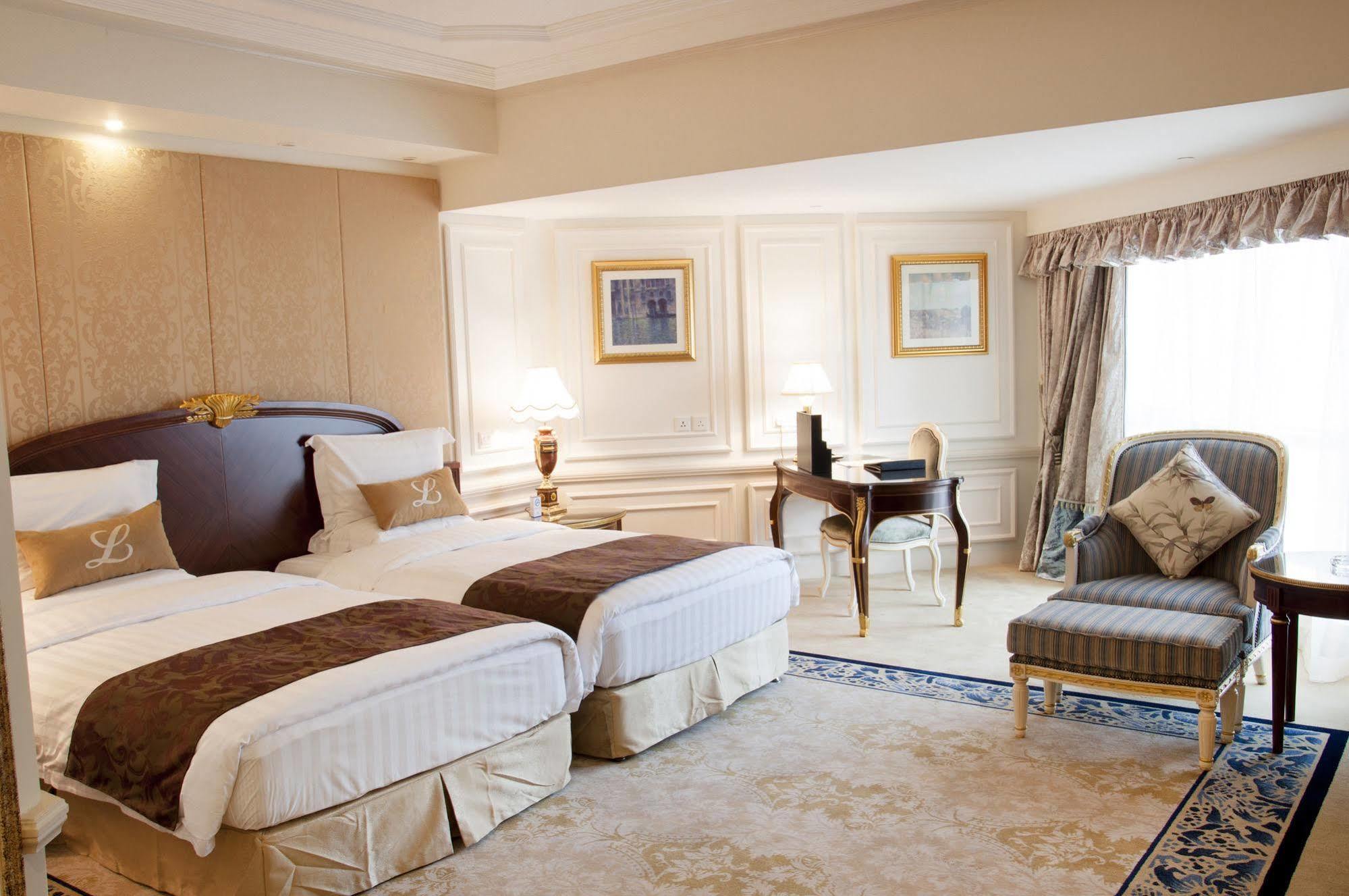New Orient Landmark Hotel Macau Exterior foto A room at the hotel
