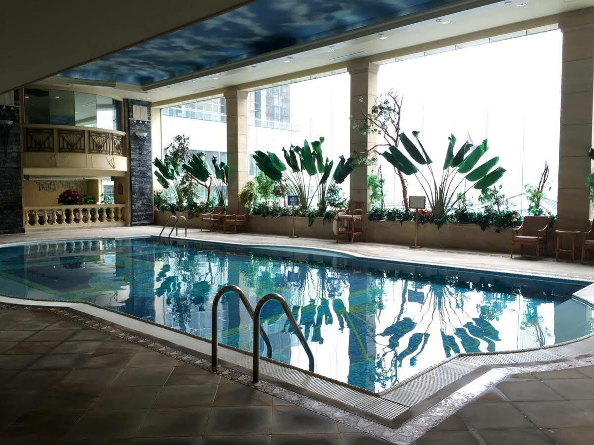 New Orient Landmark Hotel Macau Exterior foto The pool at the hotel