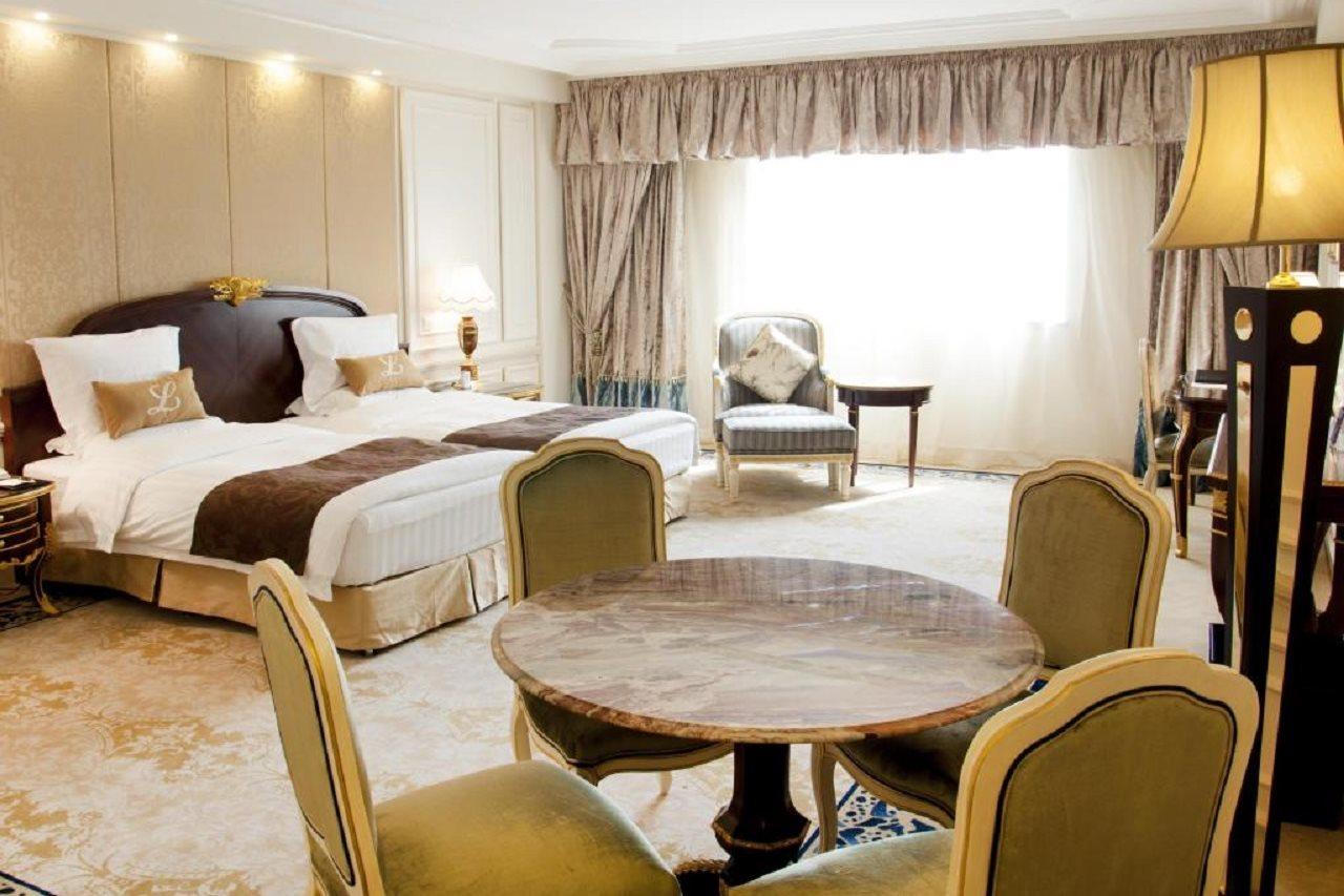 New Orient Landmark Hotel Macau Exterior foto A room at the hotel